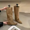 Botas de Moda para Mujer 2026: Botas Altas de Tubo Recto con Punta Aguda Estilo Retro de Nicho, Diseño Adelgazante, Nueva Colección de Botas de Otoño