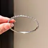 Pulsera de Acero Inoxidable con Cierre de Zirconia Redonda en Forma de Grano de Arroz, Pulsera Elegante Personalizada Transfronteriza, Joyería de Lujo Ligero de Alta Gama al por Mayor