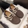 Zapatos casuales y cómodos para mujer, sin cordones, punta redonda, retro 2026 Birkenstock de boca profunda, versátiles para otoño, estilo nuevo