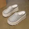Chinelos Meio Sapato Fechados Trançados para Mulheres, Vazados Sola Grossa Novo Estilo Verão Outdoor Sapatos Estilo Birkenstock, Aumentadores de Altura, Respiráveis 2026