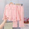 Conjunto de pijama para niños de algodón, lindo diseño de dibujos animados de manga larga para casa para niñas, conjunto elegante y cómodo de dos piezas para primavera y otoño