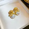 Pendientes de Perla Redondos Geométricos con Tachuelas de Diamante Color Plata, Lujo Ligero, Gama Alta, Exquisitos, Elegantes, Versátiles para Mujer