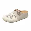 Nuevo estilo exterior hueco transpirable retro sin cordones 2026 verano antideslizante versátil para mujer tacón de cuña punta cerrada pantuflas