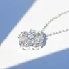 Platino Estilo Japonés y Coreano Lujo Ligero Super Brillante Diamante Trébol de Cuatro Hojas Colgante para Mujer Diamante Real Ojo de Caballo Cadena para Clavícula