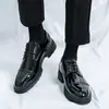Zapatos de Cuero Puntiagudos con Cordones Brillantes para Hombre de Talla Grande Transfronterizos Zapatos Formales de Negocios Casuales Estilo Británico Zapatos de Moda para Hombre para Estudio Fotográfico