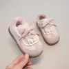 Zapatos de Algodón para Niños 2026 Otoño Nuevo Estilo Zapatos Casuales Cálidos con Felpa para Niñas Zapatos de Entrenamiento Alemanes Versátiles Suela Suave Antideslizantes Zapatos para Niños