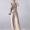 Conjunto Completo de Roupa Estilo Coreano de Outono Redutor de Idade Cor de Aveia Moletom com Capuz Calças de Pernas Largas Conjunto Casual Esportivo de Duas Peças para Mulheres