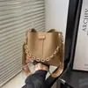 Bolsa Feminina Texturizada Novo Estilo 2025 Bolsa Transversal de Trabalho Retrô Bolsa Saco Fashionável de Grande Capacidade com Alça Única de Ombro