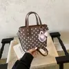 2026 Nuevo Estilo Coreano de Moda Versátil para el Día a Día Bolso de Lunares Casual Simple Estilo de Chica Bolso de Hombro