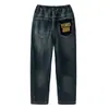 Z1083-niños Yang temprano primavera 2024 nuevo niños medianos y grandes moda holgados cómodos jeans bordados con letras para niños