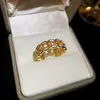 Anel de Abertura de Dinheiro Redondo de Cobre Banhado a Ouro Real 18k com Zircônia Anel de Dedo de Alto Senso da Moda Anel de Design de Nicho