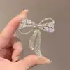 Broche com Acabamento de Luxo, Estilo Nicho e Simples, Alfinete de Roupa, Acessório de Pérola para Terno, Broche