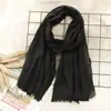 Bufanda Artística Nueva Otoño e Invierno 2024 para Mujer de Algodón y Lino Shawl de Color Puro Japonés y Coreano Producto Nuevo Bufanda de Lino de Dos Tonos al por Mayor