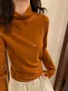 Liquidação, Sem Devoluções ou Trocas. Camiseta Básica de Manga Longa para Mulheres, Estilo Minimalista Outono/Inverno, Tecido Escovado com Costura Aparente, Gola Meia-Alta 92619