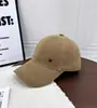 Gorra de Béisbol Suede Terciopelo M Logo Metálico Otoño/Invierno para Mujer Retro Parte Superior Suave Visera Curva Gorra Plana Atmósfera Melade Protección