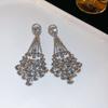 Pendientes de Borla con Forma de Gota de Agua y Mariposa Incrustados de Diamantes de Lujo y Exquisitos Pendientes de Princesa Dulce para Mujer Pendientes Explosivos Transfronterizos Europeos y Americanos