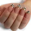 Caja de 30 Parches para Uñas Postizas, Uñas Portátiles Populares de Gama Alta al por Mayor, Parches para Uñas de Moda y Versátiles de Venta Caliente