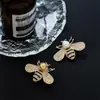 Broche de Pérola DIY Feminino de Alta Qualidade Acessível Luxo Nicho Alta Qualidade Abelha Borboleta Alfinete Corsage Roupas Terno Acessórios