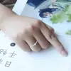 Anillo Minimalista Bañado en Plata Estilo Coreano, Hecho Completamente a Mano, Anillo de Cola de Flor Abierto con Diseño Floral, Uso Diario para Mujeres, Disponible para Mayorista
