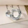 Anel em U Estilo Vintage com Microincrustação Completa de Diamantes, Design de Nicho, Anel Aberto Único e Estiloso, Anel Ajustável