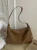 Bolsa Transversal Retrô de Grande Capacidade para Axila Feminina 2026 Nova Moda Outono e Inverno Cor Sólida Bolsa de Ombro para Mulheres