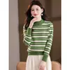 Suéter Feminino Outono e Inverno Espessado Gola Meia-Alta Solto Camada Base 2026 Novo Elegante Listrado Emagrecedor Top Interno