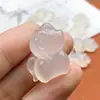 Colgante Pequeño de Caballo de Ágata Natural Chalcedony Blanco Congelado Lichi Buena Suerte Atrae Dinero Caballo del Zodiaco Colgante de Jade Pequeño Encanto para el Año de Nacimiento