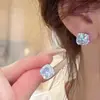 Brincos de Flor de Pérola Coreanos para Mulheres, Brincos de Luxo Leve e de Alta Qualidade, Estilo Novo, Moda de Nicho, Brincos Versáteis Venda por Atacado