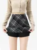 Falda de lana a cuadros grises para mujer, nuevo estilo otoño 2026, de cintura alta, corte A, adelgazante, bodycon corta para figuras petite