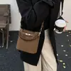 Bolso Pequeño Retro de Moda y Sofisticado para Mujer 2025 Nuevo Bolso Cruzado Versátil Bolso de Mano Elegante Bolso Cubo