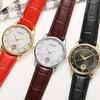 Reloj de cuarzo informal de acero inoxidable con diseño moderno y moderno para mujer.