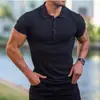 Nueva camisa POLO de manga corta vertical elástica para deportes de verano y fitness para hombre con deseo de comercio exterior transfronterizo europeo y americano.