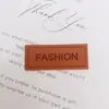 Etiqueta de couro FASHION com marca registrada PU em relevo que muda de cor etiqueta de couro padrão PU marca de couro acessórios de vestuário etiqueta pequena de couro