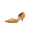 Sapatos de Trabalho Elegantes de Pele de Ovelha com Salto Gatinho e Recortes Laterais 2026 Bico Fino Couro Genuíno Sandálias de Boca Rasa Fechadas para Mulheres Tamanho 42 Tamanho Grande