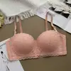 Sujetador de encaje de media copa para comercio exterior en stock, ajustable, sexy, push-up, estilo strapless con tirantes desmontables