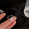 Anillo de dedo índice con circonita ajustable y corazón amoroso para mujer, nuevo diseño de nicho de lujo ligero, anillo de estilo moderno de alta calidad.