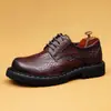 [Pre-venta, no en stock] Nuevos zapatos casuales de cuero genuino con patrón de cocodrilo para hombre, estilo británico, parte superior transpirable de piel de vaca, zapatos de boda para hombre