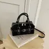 Bolso Cruzado de Un Hombro Estilo Coreano Nicho Retro para Mujer Moda Versátil Bolso de Mano 2026 Nuevo Bolso de Alta Gama para Viajes Diarios
