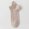 Meias Esportivas Masculinas de Algodão Finas para o Verão com Malha Respirável e Resistente a Odores, Brancas, Cano Curto, Antiderrapantes, Sem Salto