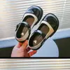 Zapatos de Princesa para Niñas 2026 Nuevo Estilo de Primavera Zapatos de una Sola Pieza Suela Suave Combinación de Colores Blanco y Negro Zapatos Mary Jane para Bebé Zapatos de Cuero para Niños