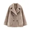 Para Comercio Exterior Europeo y Americano Transfronterizo Ropa de Mujer, Venta Caliente en Aliexpress Abrigo Versátil de Doble Cara para Invierno y Viajes Hecho de Lana de Cordero y Cuero
