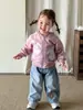 Roupas Infantis Zhe Li Conjunto para Meninas Primavera 2026 Novo Estilo Roupas Infantis Jaqueta Moletom para Bebê Menina Camiseta Calça