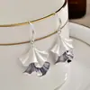 Pendientes Nuevos de Hoja de Ginkgo Pintada para Primavera y Verano Moda de Gama Alta Dulce Fresco Temperamento Pendientes Elegantes Super Pendientes de Hada