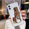 Funda de teléfono para iPhone 15 de chica bikini de moda con trenza linda
