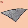 Novo Estilo Lenço Triangular Feminino de Sarja com Estampa Xadrez Geométrico, Xale de Proteção Solar para Viagem, Fábrica Fornecedora Atacadista
