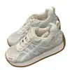 Zapatillas de entrenamiento alemanas de suela gruesa para mujer, zapatillas deportivas casual transpirables de malla para el verano 2026, zapatillas ligeras para correr para estudiantes, zapatillas de mujer