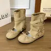 Sandálias Desmontáveis Modernas com Rebites para Mulheres 2026 Novo Estilo de Verão com Salto Escondido, Laço, Fivela de Cinto, Sapatos de Bico Baixo Duplo Uso