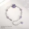 Nuevo Pulsera de Alta Gama de Lujo Ligero Más Vendida en Aliexpress con Diseño de Flor de Cinco Pétalos Incrustada en Cobre, Joyería Creativa y Versátil para Mujer
