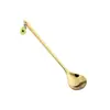 Juego de Tenedor y Cuchara de Acero Inoxidable Navideño L Transfronterizo con Colgante de Fresa Lindo Cuchara de Postre Tenedor de Fruta Cuchara de Café Caja de Regalo