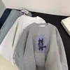 Sudadera con capucha elegante y única para mujer, nueva colección otoño/invierno, forrada de forro polar y engrosada, adecuada para mujeres de talla grande, y también una buena opción para figuras menudas.